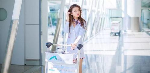 制服丝袜第一图,制服下的性感魅力