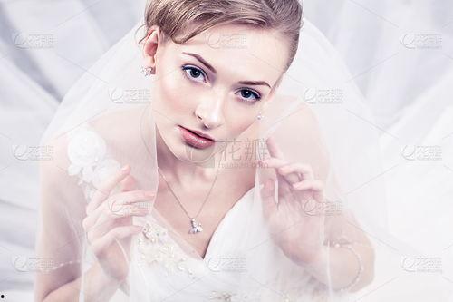 摄影棚新娘在线播放,揭秘摄影棚新娘在线播放的浪漫瞬间