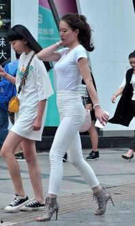 白裤美臀丝袜,白裤美臀的性感演绎