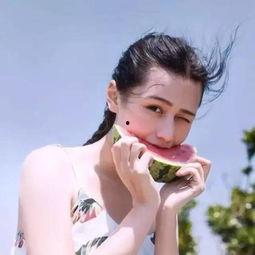 吃瓜娱乐图片搞笑头像女,搞笑头像中的青春活力女生风采